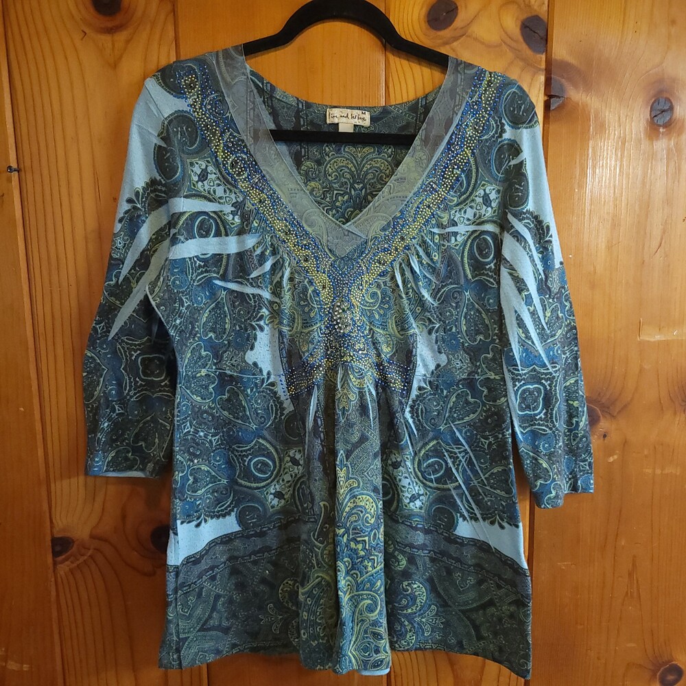 Y2k 00s live let live medium blue green paisley rhinestone embellished t-shirt